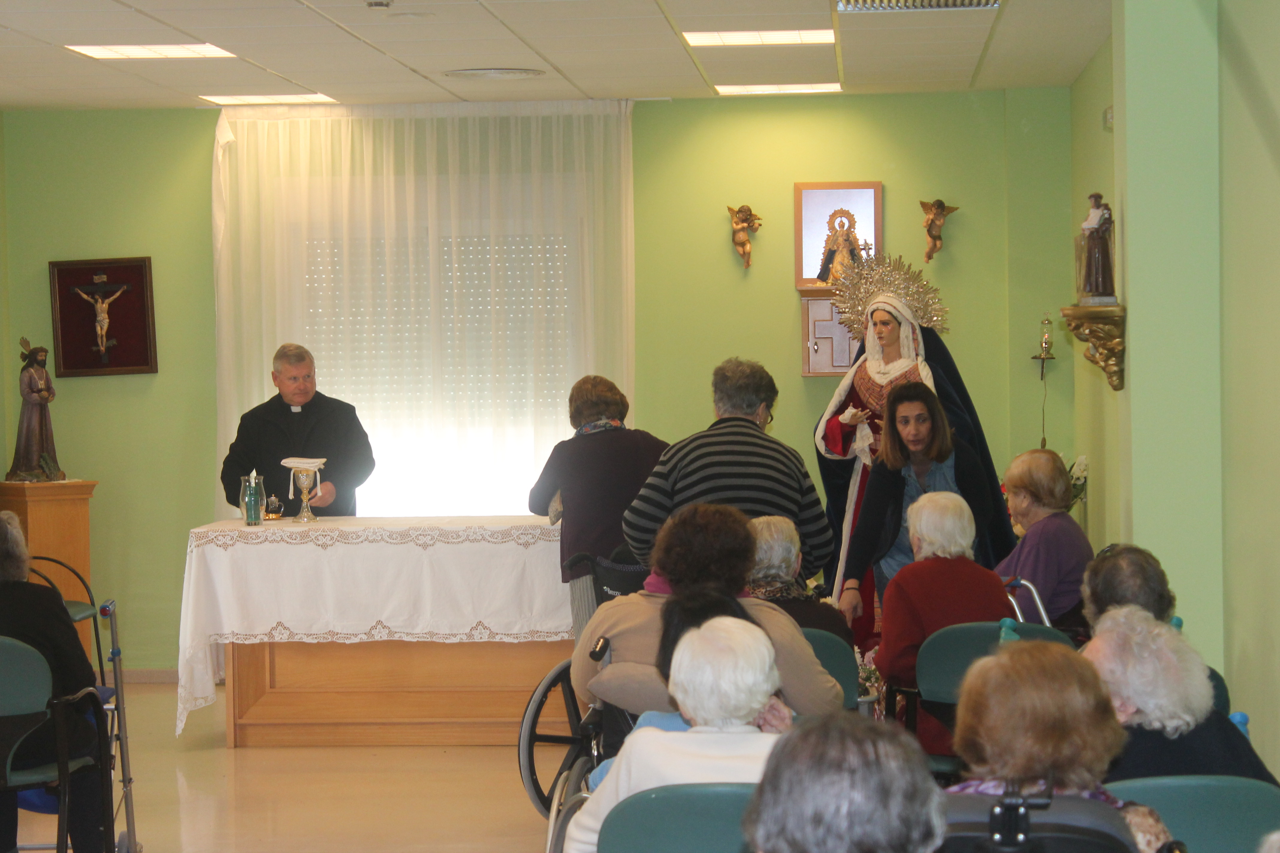 La Virgen de la Amargura visitará, tras dos años sin hacerlo, el geriátrico de Utrera en octubre