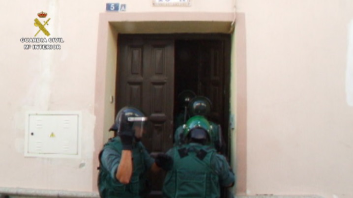 Detenidos en Utrera 5 personas por venta de drogas y desmantelados 4 puntos de venta