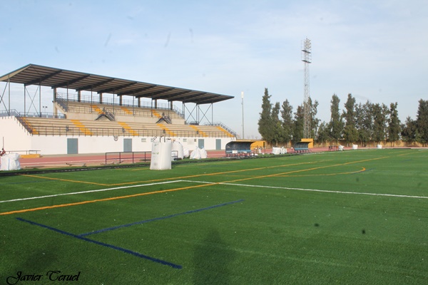 Festival de fútbol utrerano para la inauguración del césped de Vistalegre