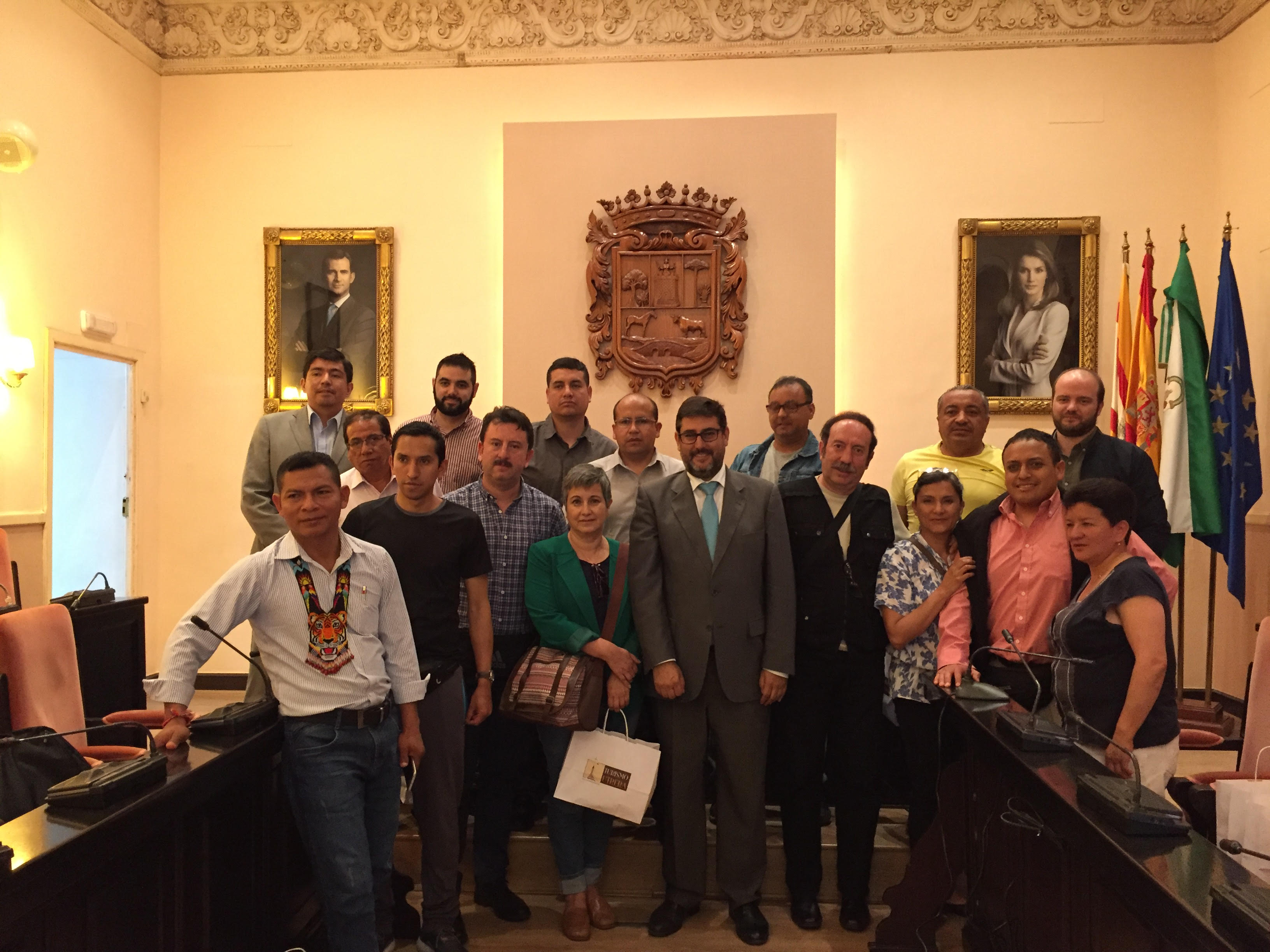 15 representantes políticos de Ecuador visitan Utrera interesados en la gestión del Ayuntamiento