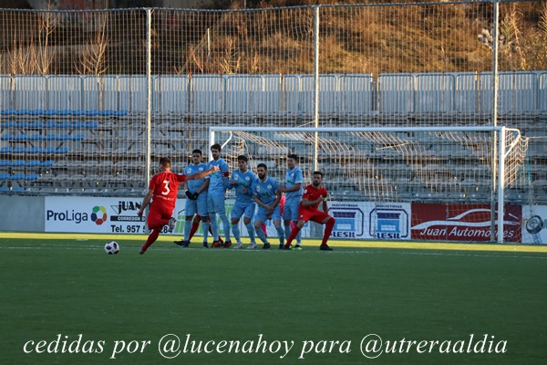 El CD Utrera empata a cero, en Lucena, en un partido igualado con un penalti fallado para cada equipo