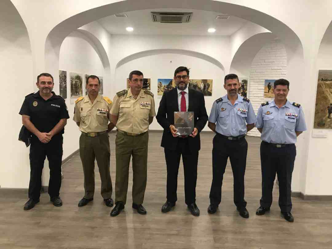 La exposición «Misión Afganistán» del ejército español en el Castillo de Utrera