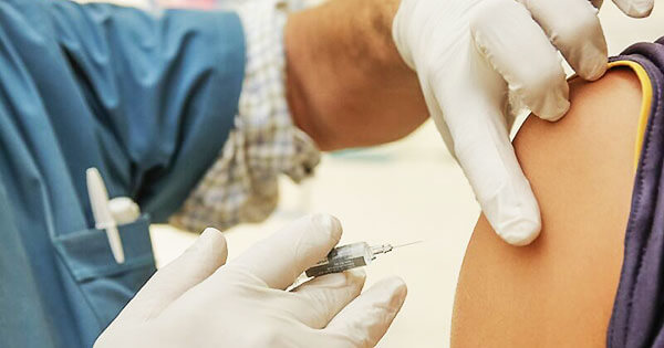 Andalucía abre la vacunación para los nacidos en 1990, 1991 y 1992