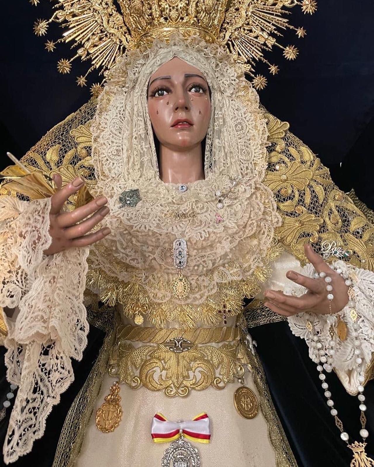 30 meses después la Virgen de los Ángeles salió en procesión por las calles de Utrera