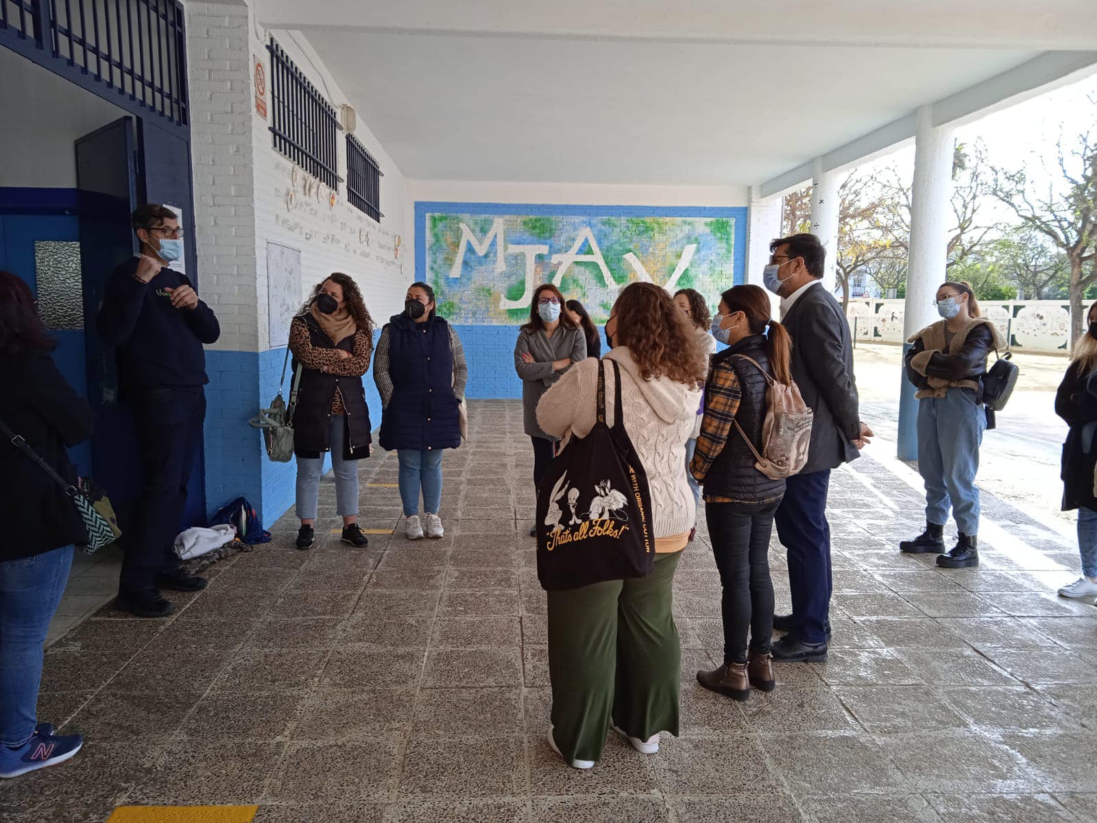El colegio Juan Antonio Velasco inaugura su nueva biblioteca
