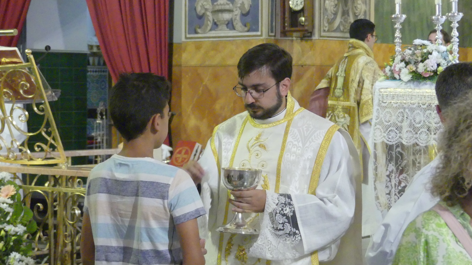 El Hermano de la Hermandad de Los Estudiantes, Manuel Mena, se ordena sacerdote de la Archidiócesis