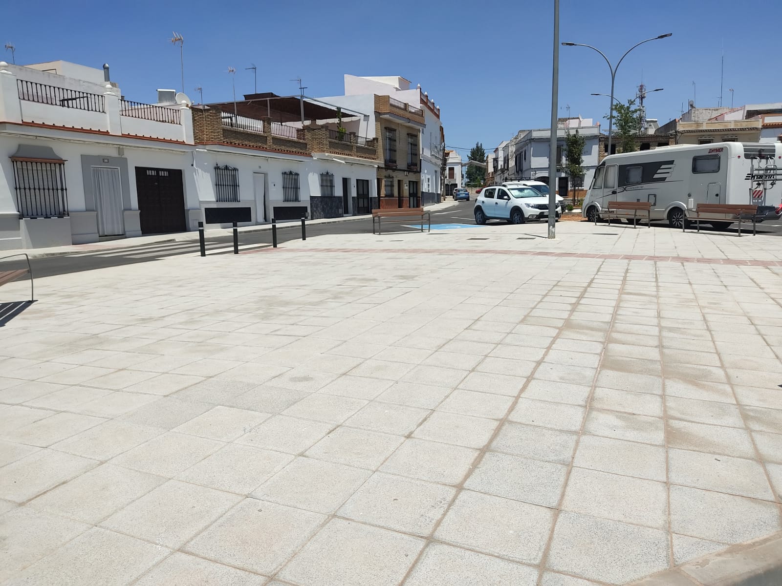 Más País Utrera denuncia que en el pueblo haya pocos espacios para hacer frente al calor
