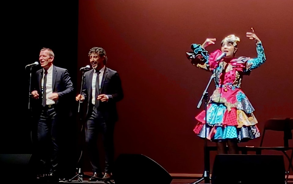 Maui de Utrera triunfó en la Línea de la Concepción con su espectáculo «Por Arte de Magia»