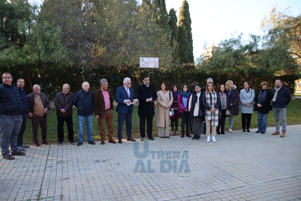 Utrera homenajea al expresidente Adolfo Suárez con una plaza junto al parque V Centenario