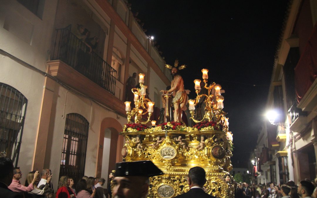 La Hermandad más antigua y la más nueva confluyen en las calles este Viernes Santo en Utrera