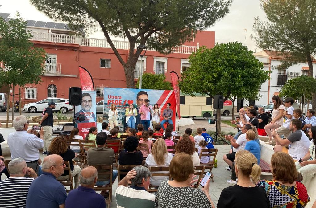 Villalobos propone colaborar con la Junta para adecuar los colegios ante el calor