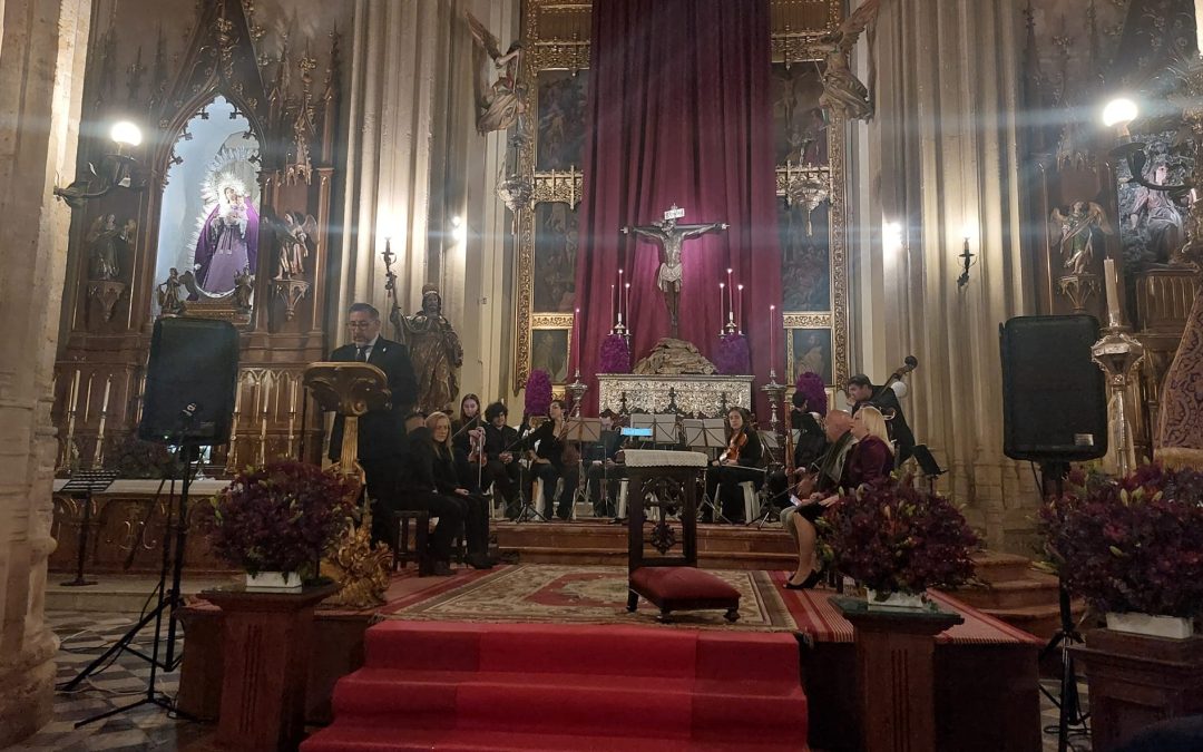 Éxito de público en el solemne y memorable «Requiem» de Mozart en Santiago el Mayor [vídeo]