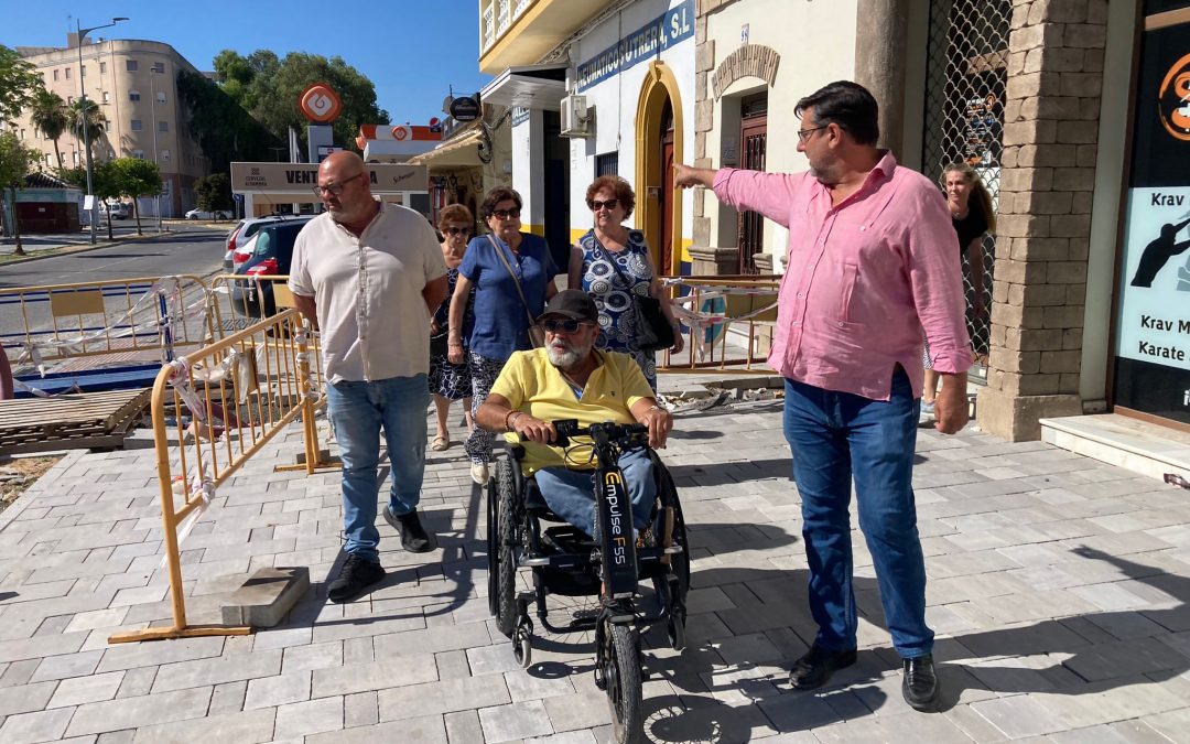 El PSOE visita las obras de San Juan Bosco «un año de paralización y abandono»