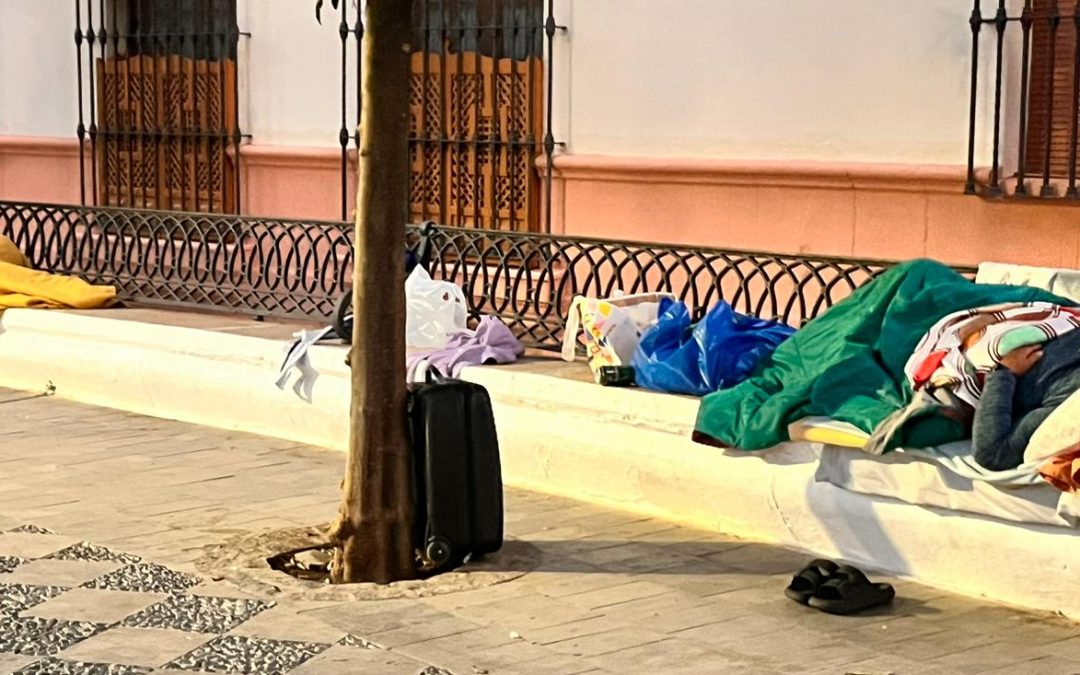 El PSOE denuncia «el abandono» de las personas sin techo ante las fuertes lluvias previstas