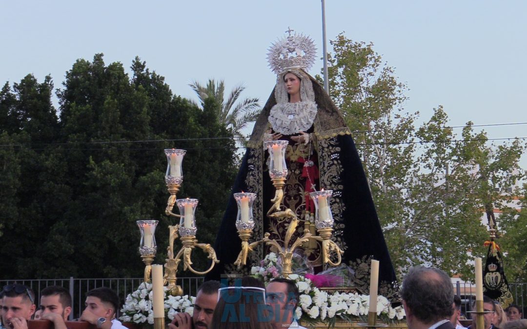 La Hermandad de Muchachos de Consolación ultima los preparativos para el traslado de la Virgen de la Amargura al geriátrico