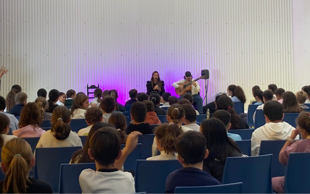 Éxito de la propuesta escolar «Flamencaula» para los niños de 5º de primaria de Utrera