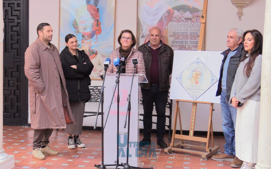 Utrera rinde homenaje a “El Cuchara” con un espectáculo, un azulejo y un monolito en la calle Nueva [vídeo]