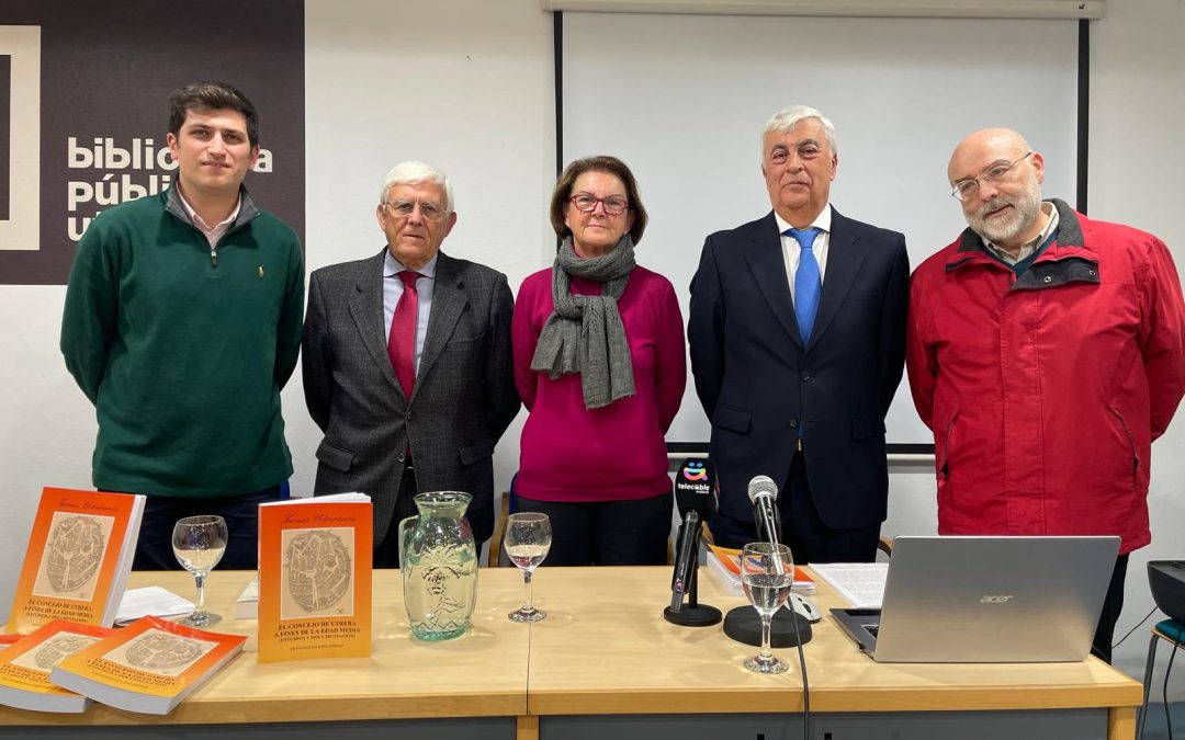 Presentado en la biblioteca el libro de Francisco Salgado «El Concejo de Utrera a fines de la Edad Media»