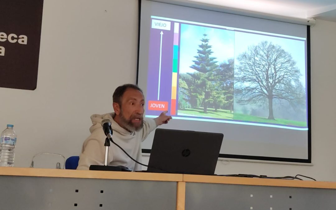 UTER y la Red de Utrera por el Clima impulsan el cuidado medioambiental con una conferencia sobre el arbolado urbano