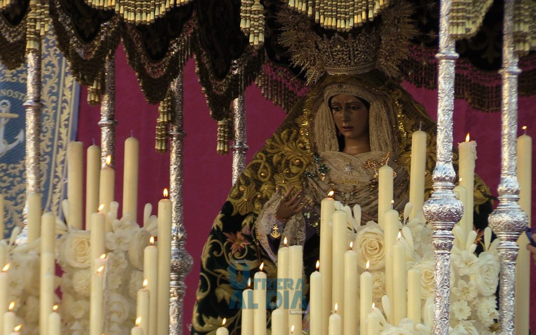Arte y devoción en la salida extraordinaria de la Esperanza Gitana de Utrera [vídeo y galería]