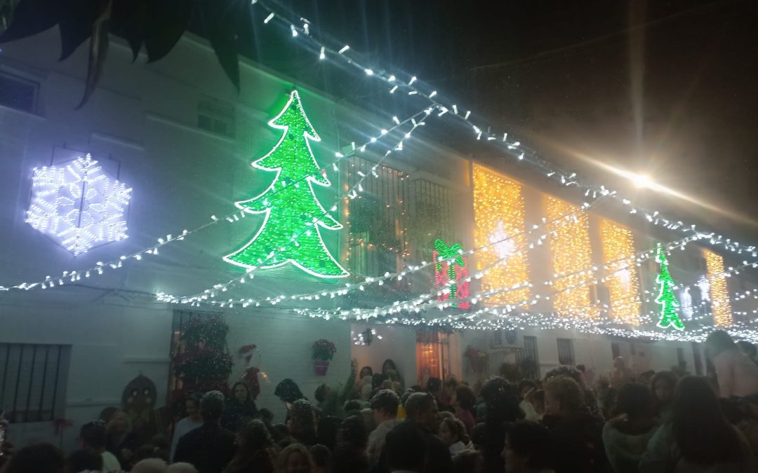 La calle Dos de Mayo enciende sus Luces de Navidad este 30 de noviembre