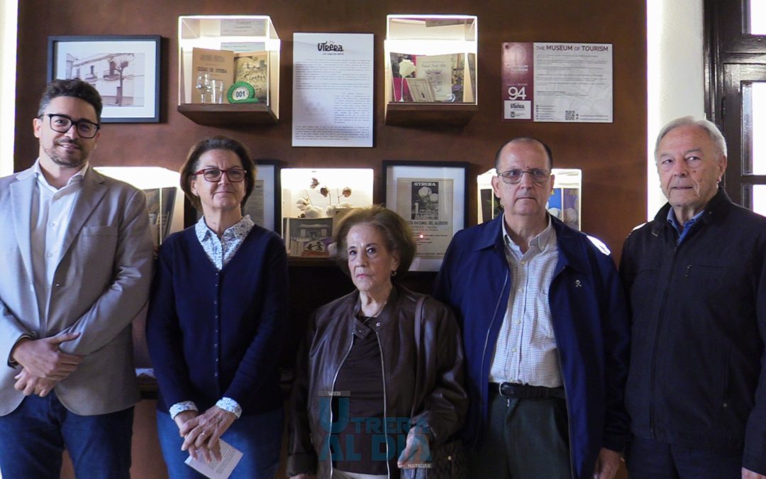Inaugurada y expuesta la vitrina número 94 del Museo del Turismo en Utrera [vídeo]