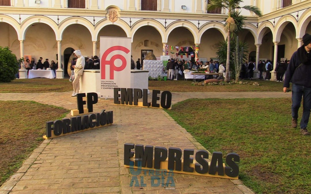 Más de 2.000 personas en la Feria Provincial de Formación Profesional y Empresa del Bajo Guadalquivir celebrada en Utrera [vídeo y galería]