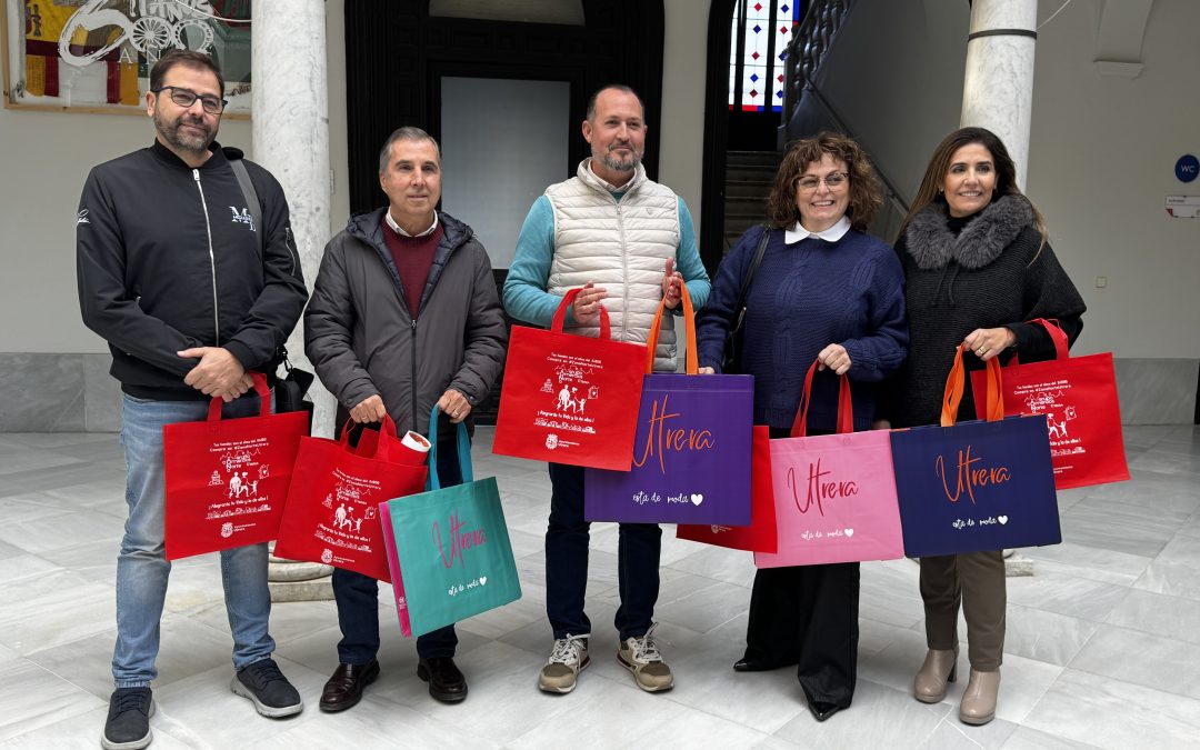 El comercio local lanza una campaña para fomentar las compras navideñas en la localidad [vídeo]