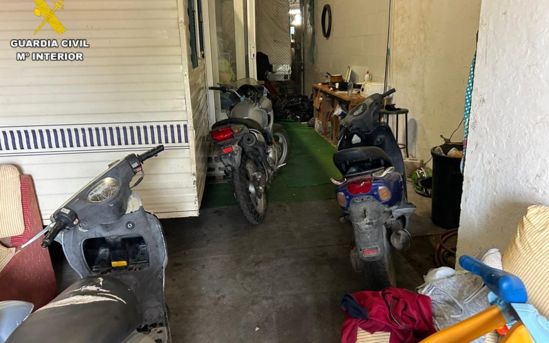 La Guardia Civil investiga a dos personas por el hurto de motocicletas y ciclomotores localizados en Utrera