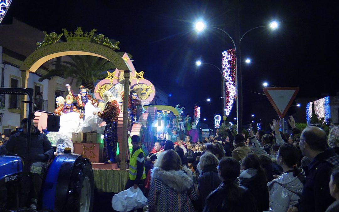 La magia y la ilusión llegó a Utrera con la 49º Cabalgata de Reyes Magos [vídeo y galería]