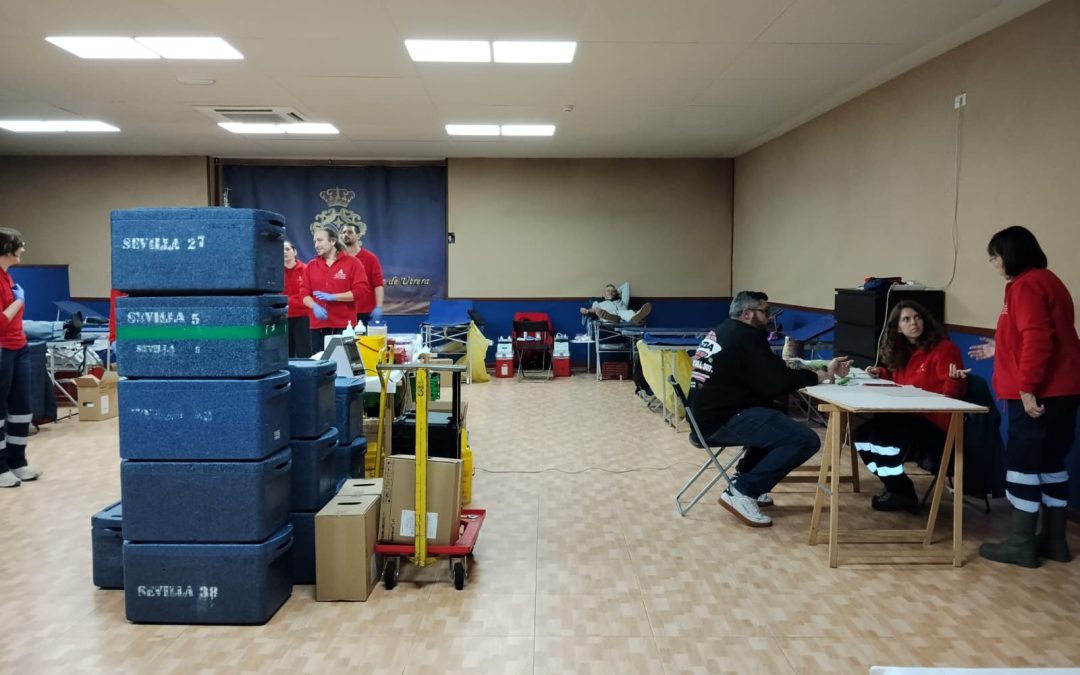 Gran éxito en el VIII Maratón de Donación de sangre de la banda Vera-Cruz de Utrera
