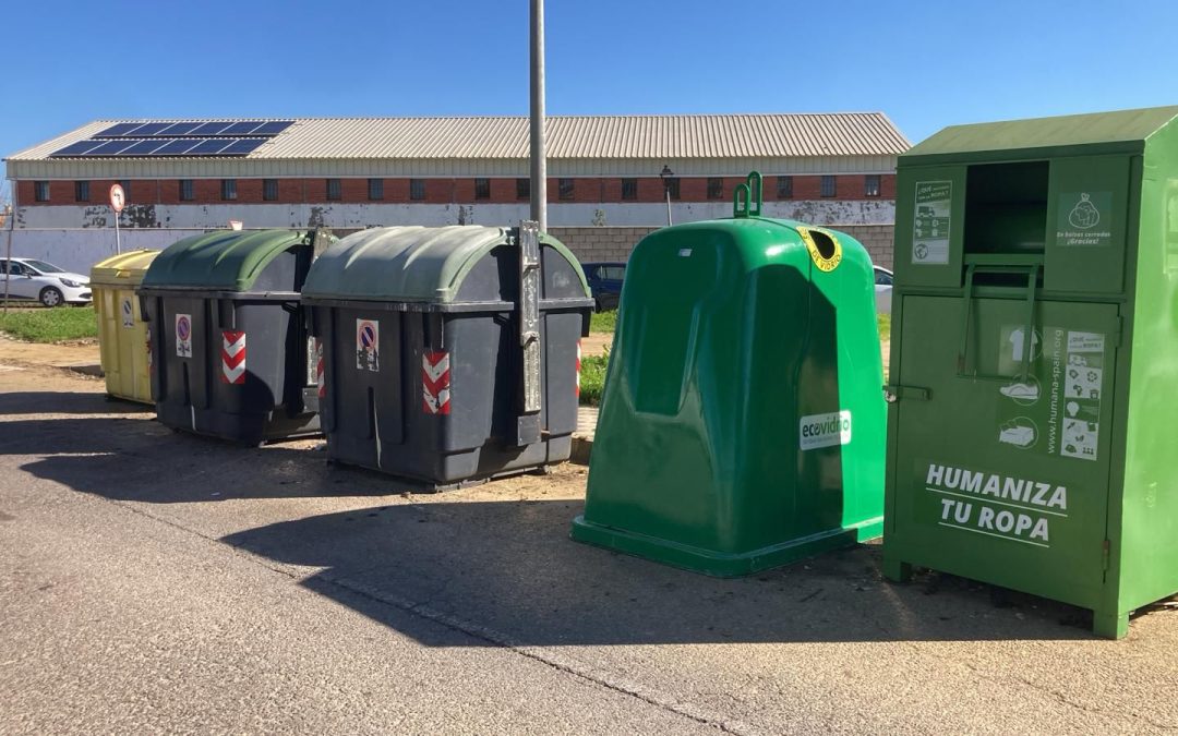 Utrera refuerza su compromiso con el reciclaje de vidrio con treinta contenedores nuevos