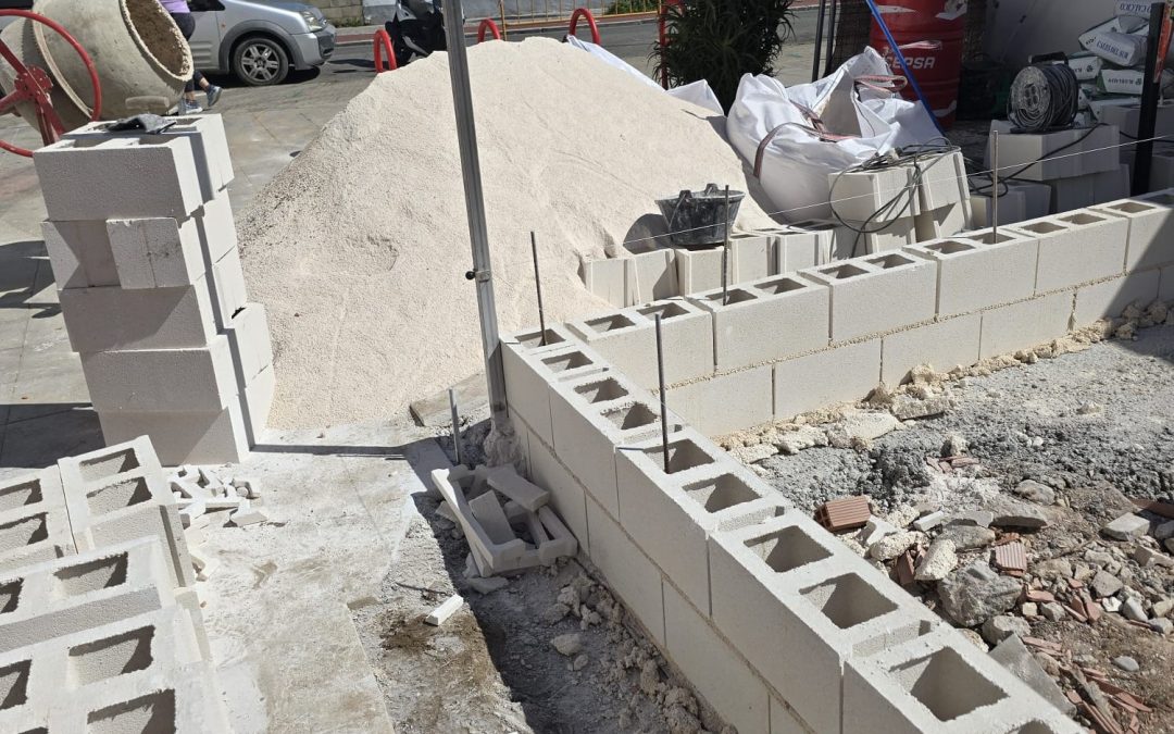 Da comienzo las obras de reconstrucción del cerramiento del antiguo CEIP Al-Ándalus