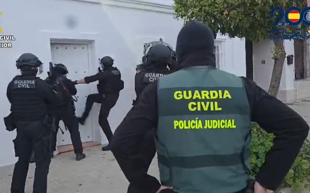 La Guardia Civil y Policía Nacional detienen a 7 personas en Utrera por explotación sexual de mujeres extranjeras