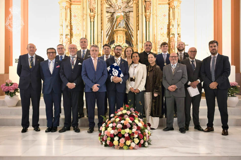 La parroquia de San José acogió el Pregón de Glorias ofrecido por Paco Caro (vídeo y fotos)