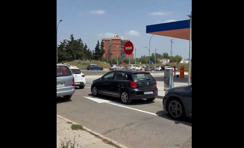 El PSOE denuncia el tráfico generado por la reordenación vial entre el Pastorcito y la nueva gasolinera «low-cost»(vídeo)