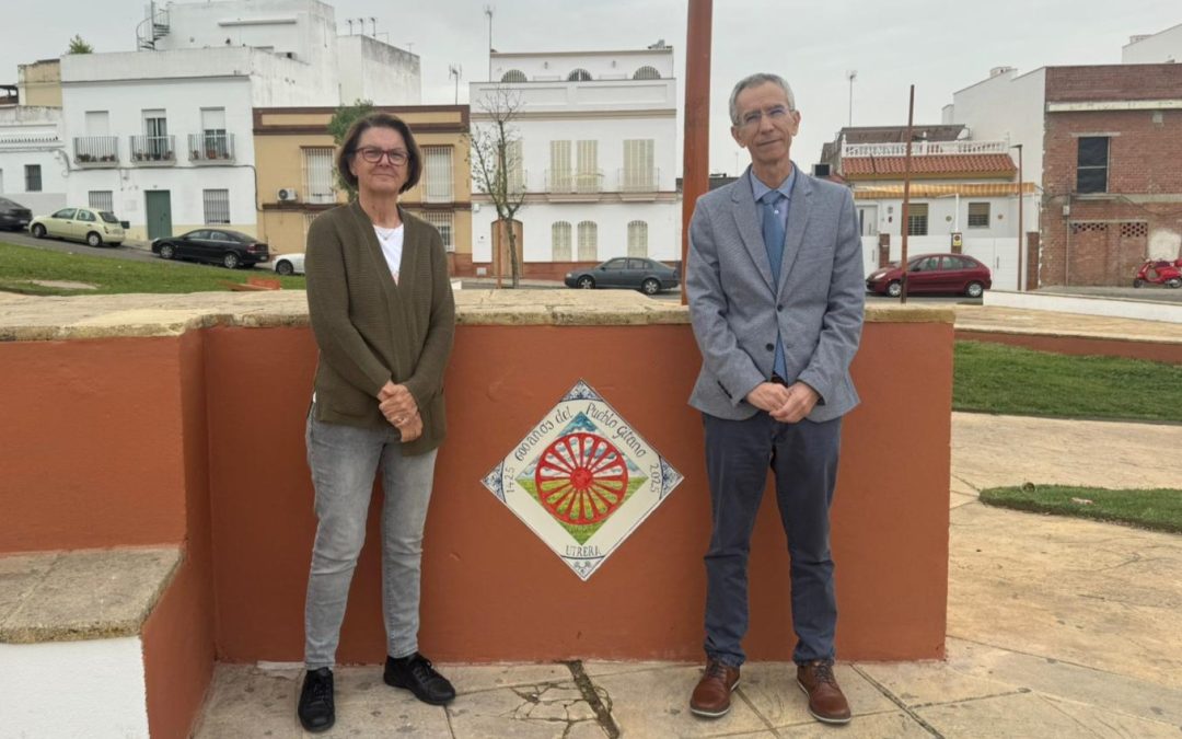 El Pueblo Gitano de Utrera ya tiene un azulejo en su honor en el parque de El Muro