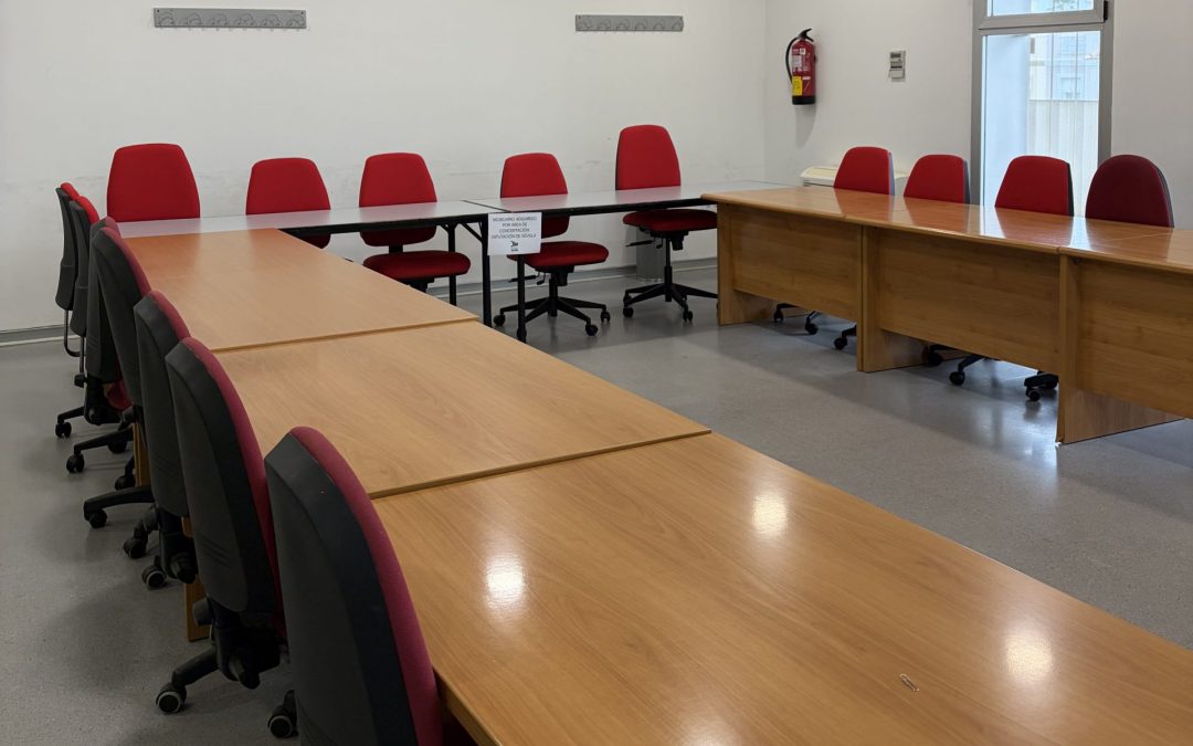 Nuevo mobiliario para el Centro de Estudios Los Olivareros y Al-Ándalus