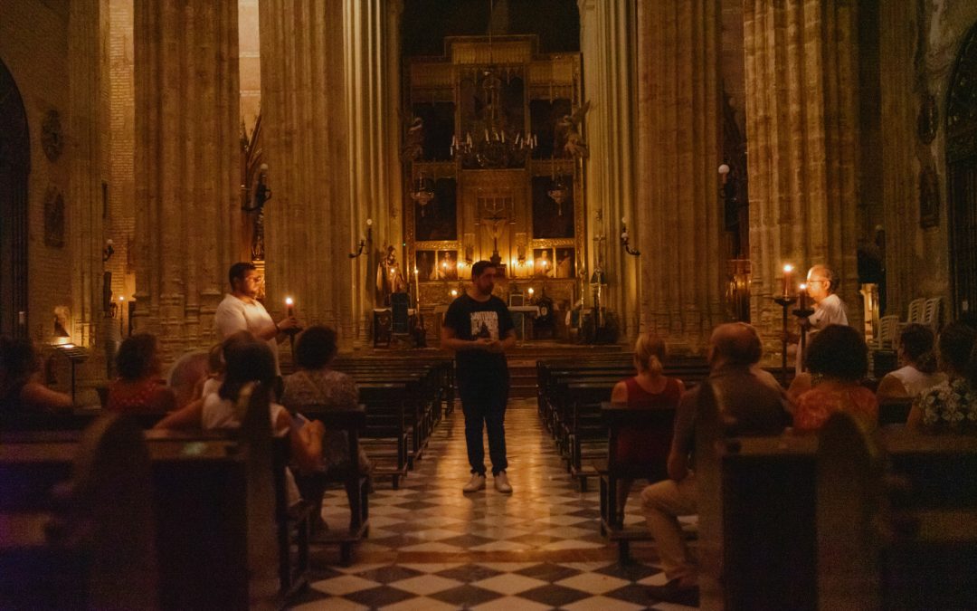 La parroquia de Santiago recupera este verano las visitas de «Santiago Nocturno»