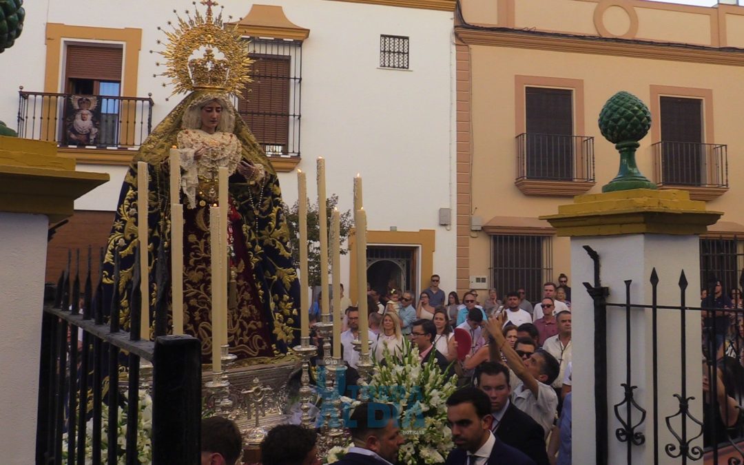 La Virgen de Los Dolores visitó a las Hermanas de la Cruz en su convento (vídeo y galería)