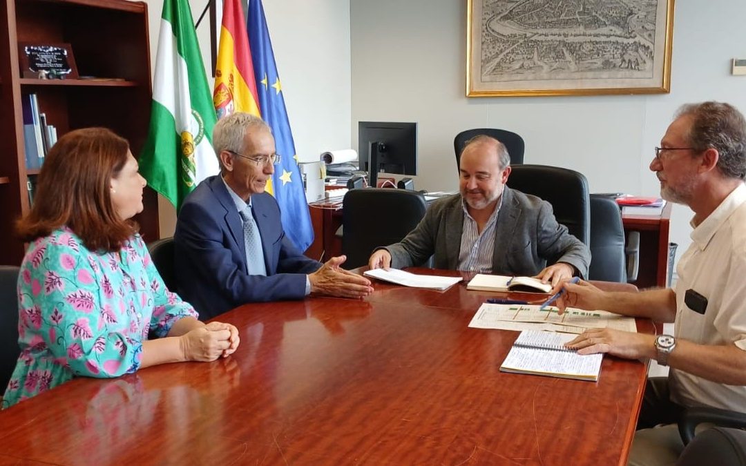 El Ayuntamiento y la Junta analizan nuevas líneas de apoyo para el sector agrícola de Utrera