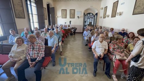 photo 5861712232927315587 y