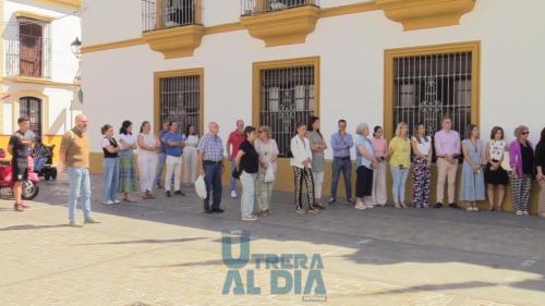 Minuto-de-silencio-po-6-crimenes-machistas-13