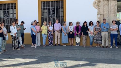 Minuto-de-silencio-po-6-crimenes-machistas-3